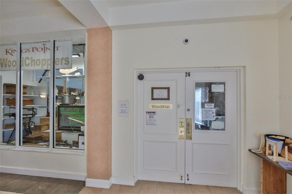 1905 Canterbury Lane, Unit E9 Sun City Center, FL 33573 - Photo 57 of 57