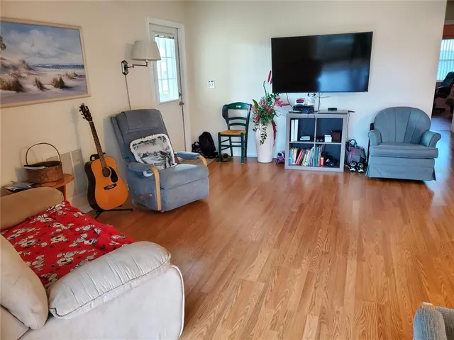 $1,850 | 1905 Canterbury Lane, Unit E9, Sun City Center, FL 33573