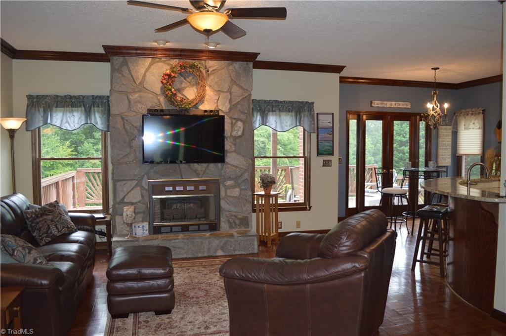 4106 Westfield Road Mount Airy, NC 27030 - Photo 11 of 30 Gallery Image 11