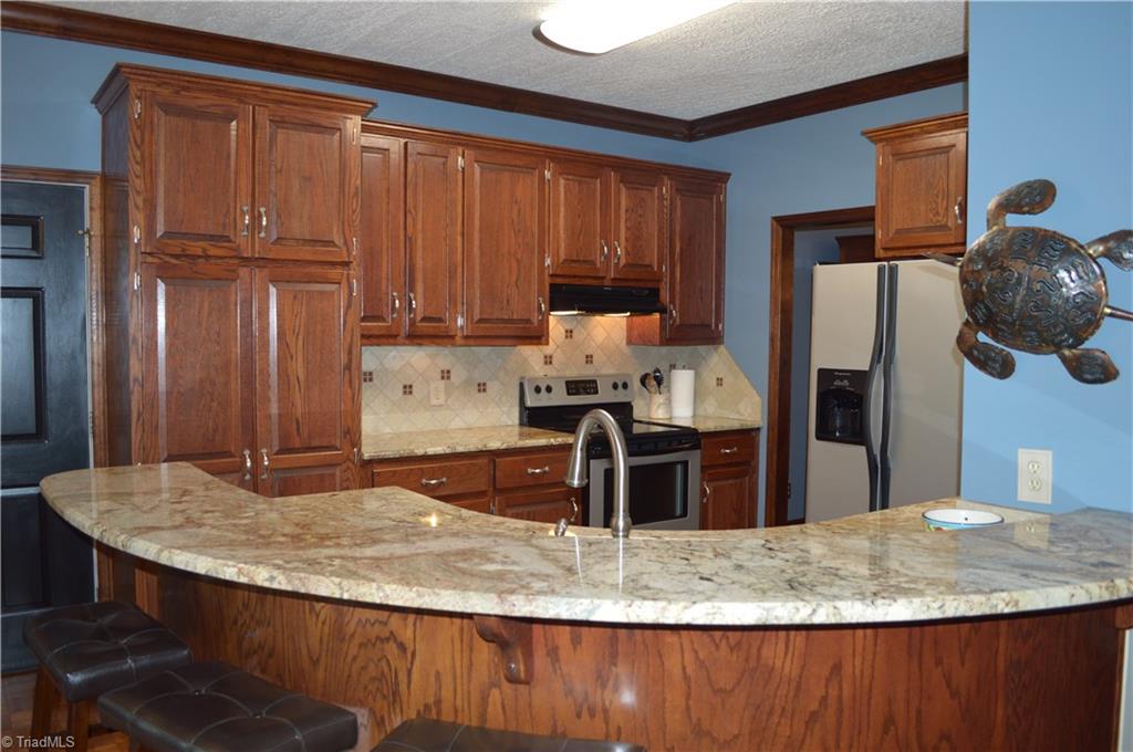 4106 Westfield Road Mount Airy, NC 27030 - Photo 7 of 30 Gallery Image 7