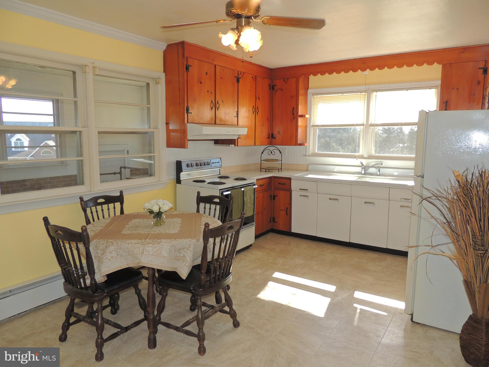 11725 Cemetery Road Bealeton, VA 22712 - Photo 8 of 14 Kitchen