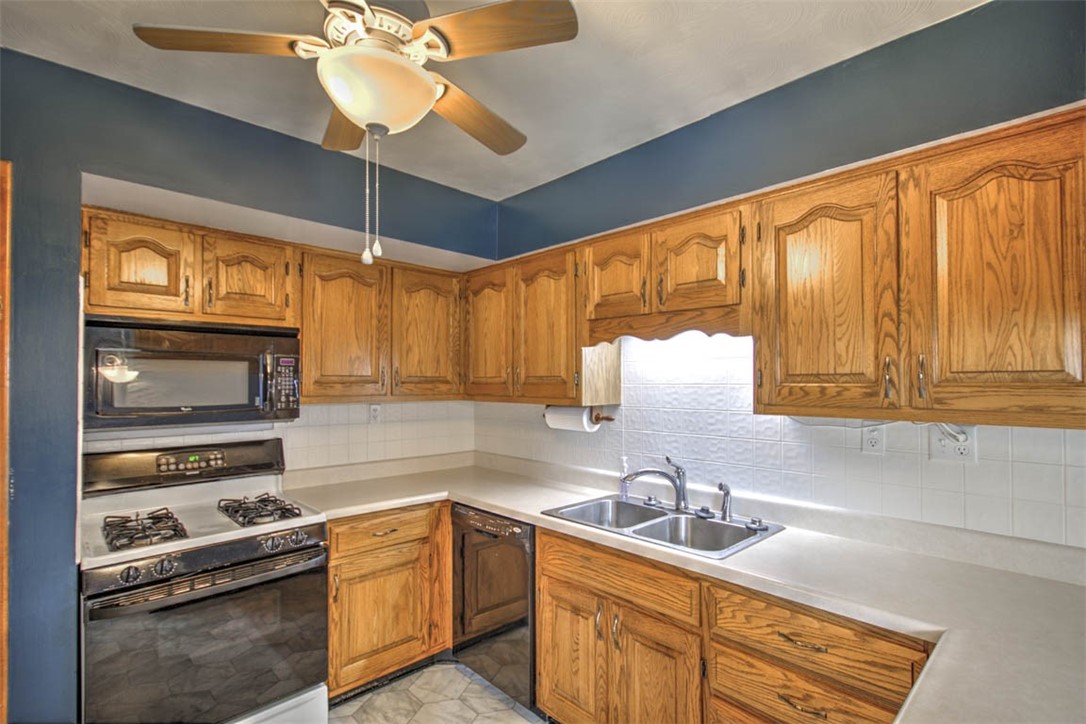 4133 Buckingham Drive Decatur, IL 62526 - Photo 12 of 28