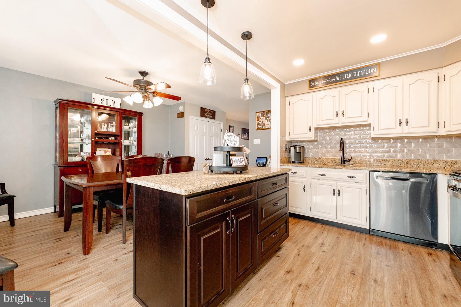 12507 Fedor Road Philadelphia, PA 19154 - Photo 16 of 42