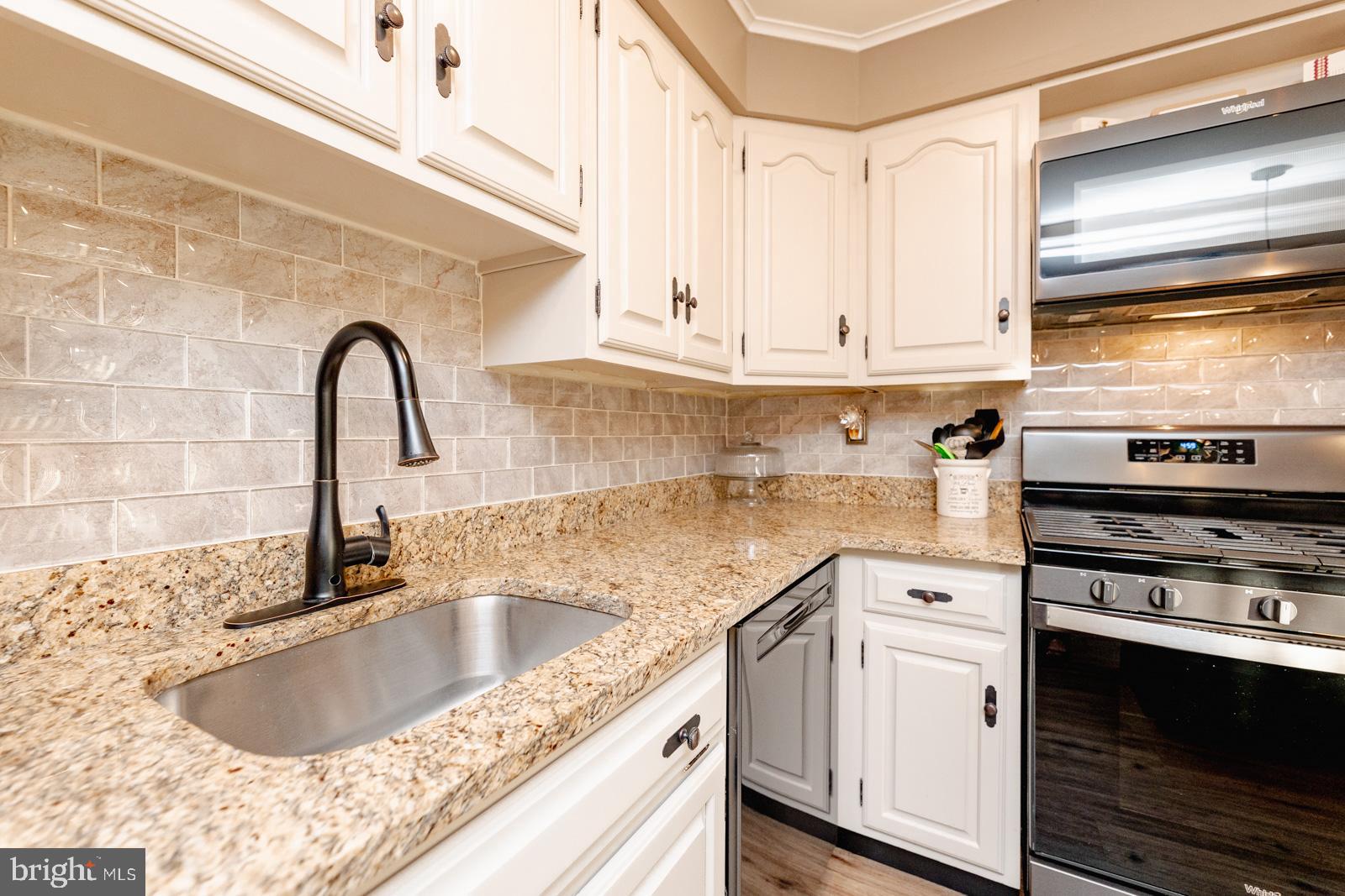 12507 Fedor Road Philadelphia, PA 19154 - Photo 18 of 42