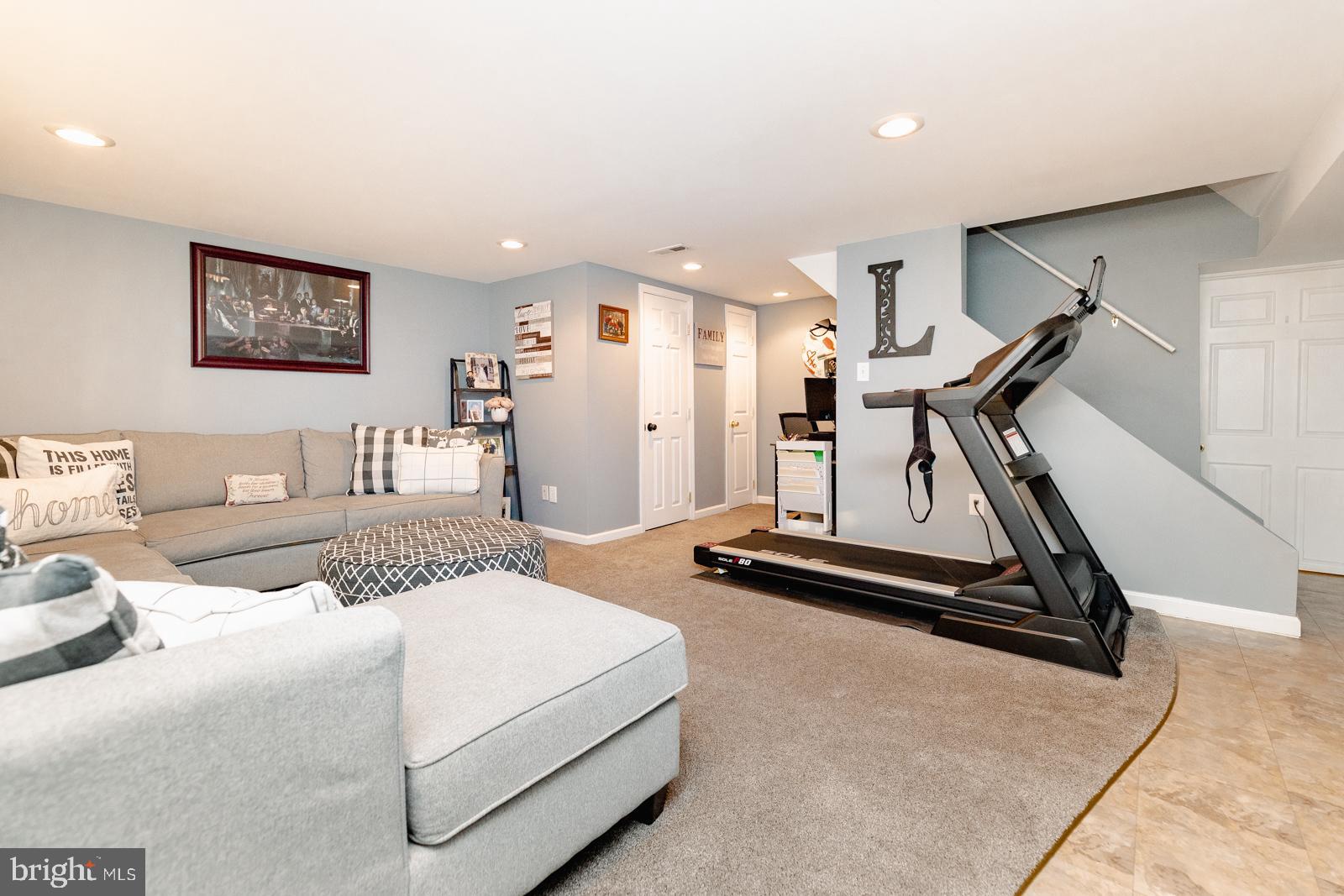 12507 Fedor Road Philadelphia, PA 19154 - Photo 32 of 42