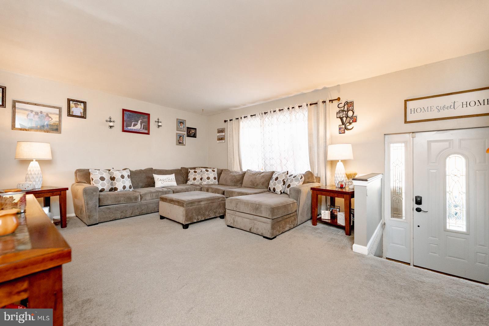 12507 Fedor Road Philadelphia, PA 19154 - Photo 7 of 42