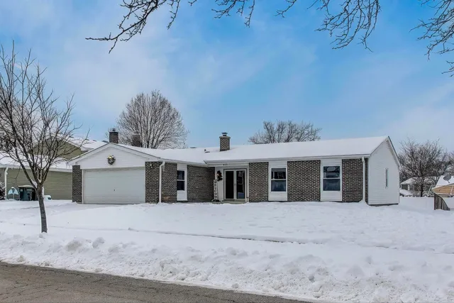 $409,000 | 632 Independence Avenue, Westmont, IL 60559