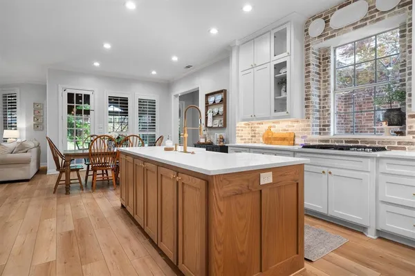 $925,000 | 4804 Aurora Court, Flower Mound, TX 75028
