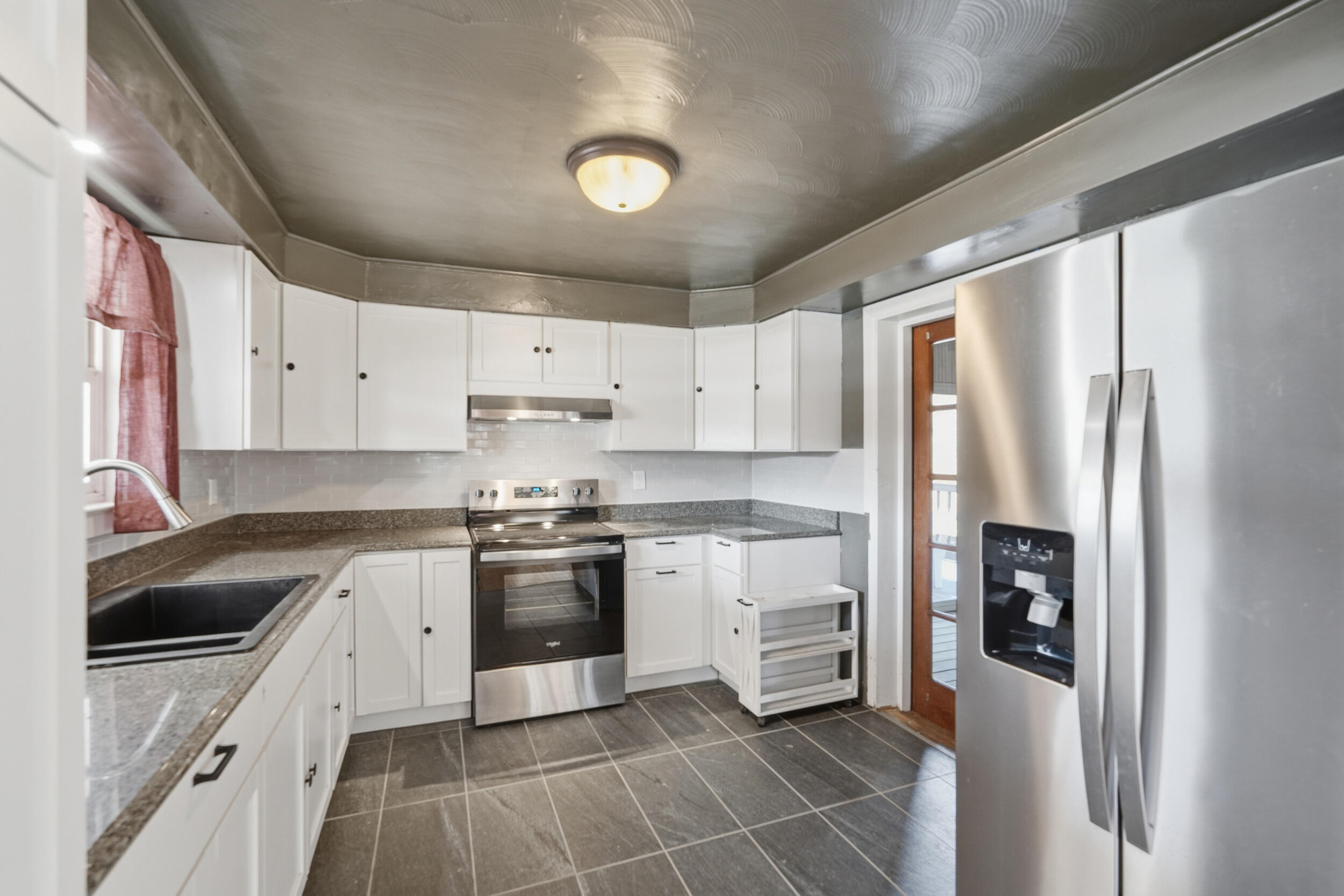 39 South Bird Road Springfield, OH 45505 - Photo 6 of 51 Gallery Image 6