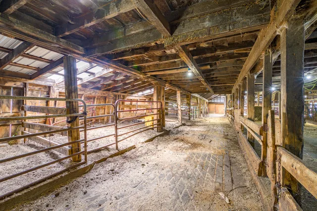 $565,000 | 672-700 Brooks Road, Knox, ME 04986