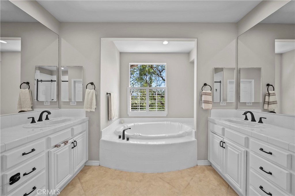 23912 Lakeside Road Valencia, CA 91355 - Photo 50 of 75