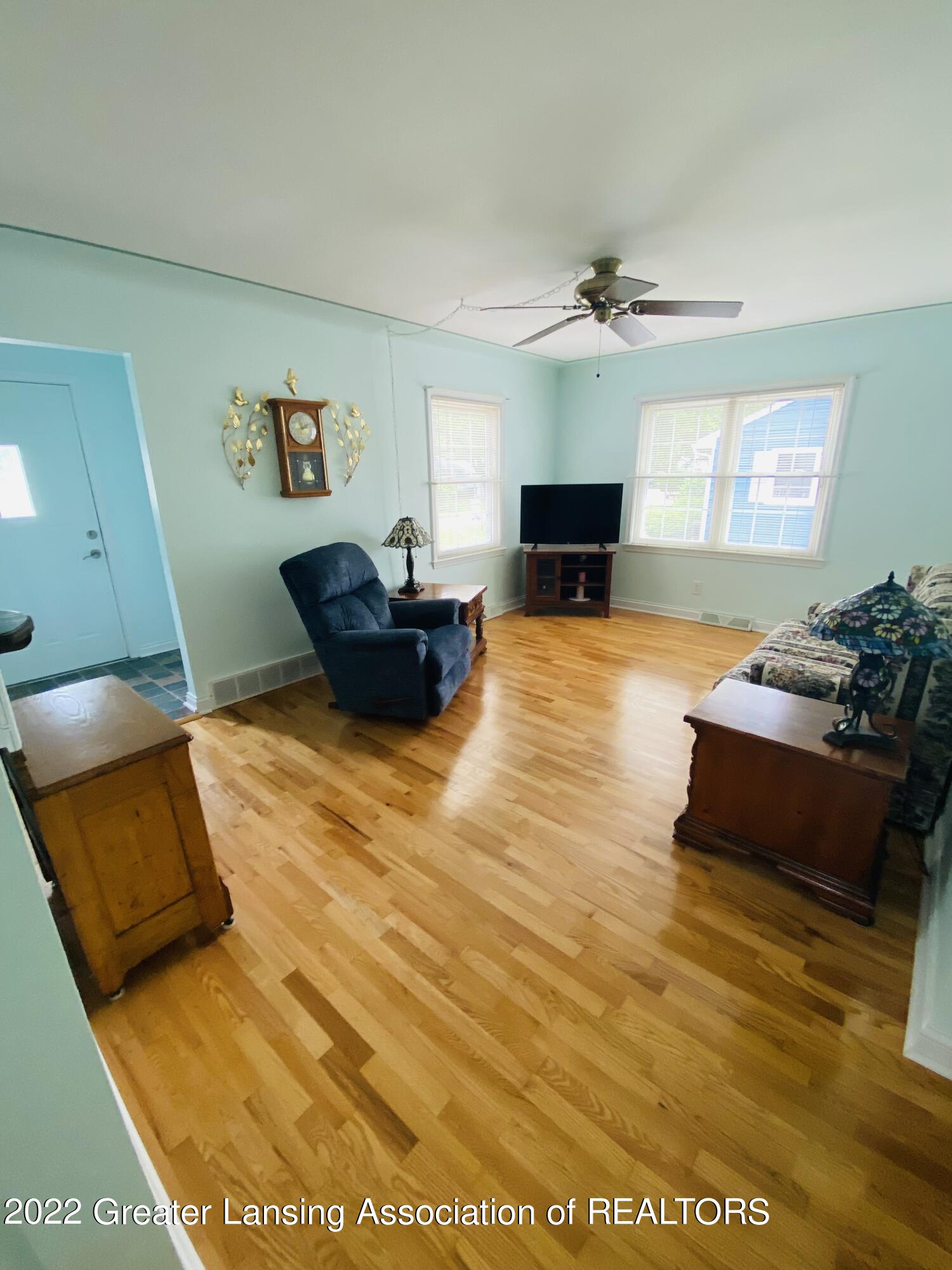 Living room 2