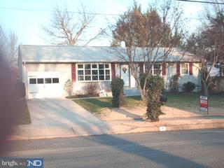 4 Welland Road Hamilton Square, NJ 08690 - Photo 1 of 1