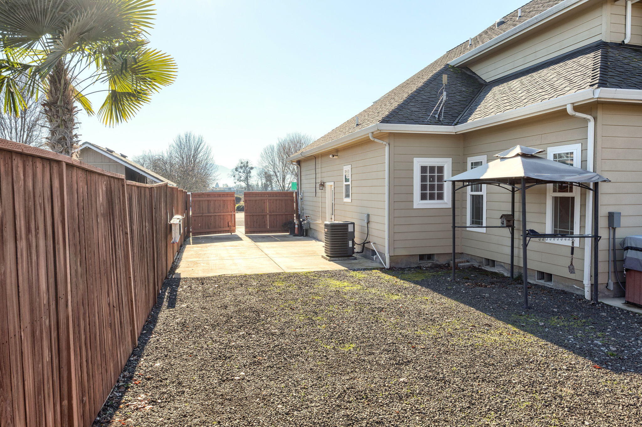 2197 Jeremy Street Central Point, OR 97502 - Photo 10 of 52 JS (10)
