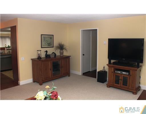225 A Branch Road Monroe Township, NJ 08831 - Photo 11 of 21 Gallery Image 11