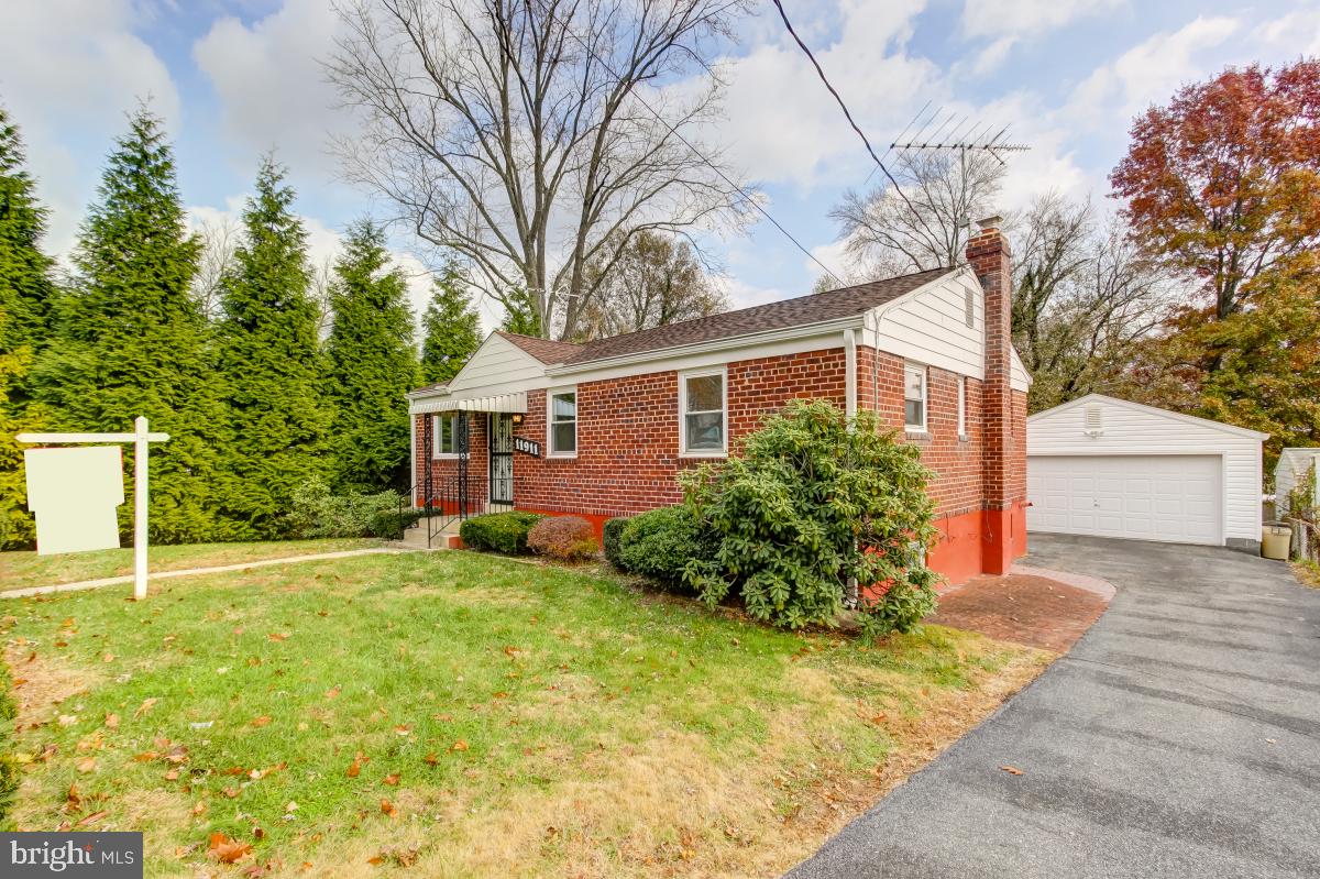 11911 Rocking Horse Road Rockville, MD 20852 - Photo 2 of 27 Extended driveway, 2 car garage.