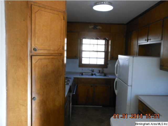 1341 Brown Circle Alabaster, AL 35007 - Photo 5 of 7