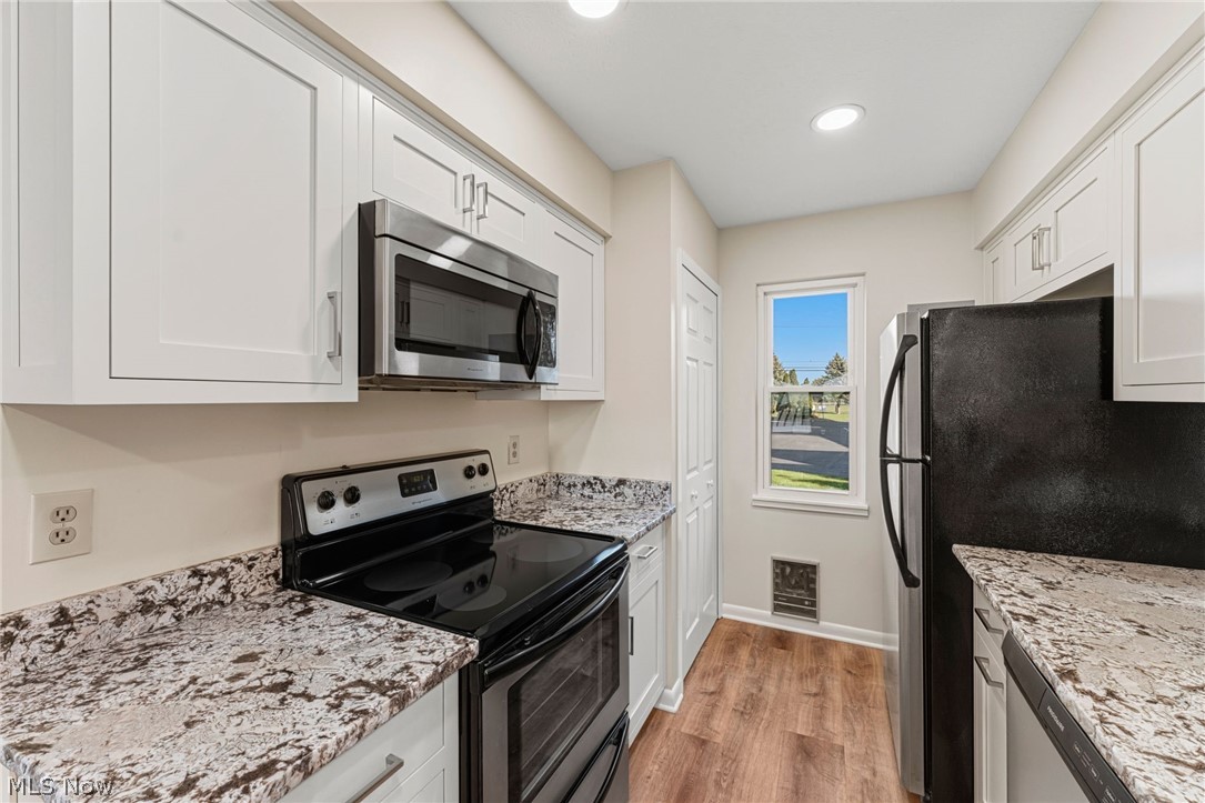 13011 West Lake Road Vermilion, OH 44089 - Photo 11 of 29 renovated kitchen