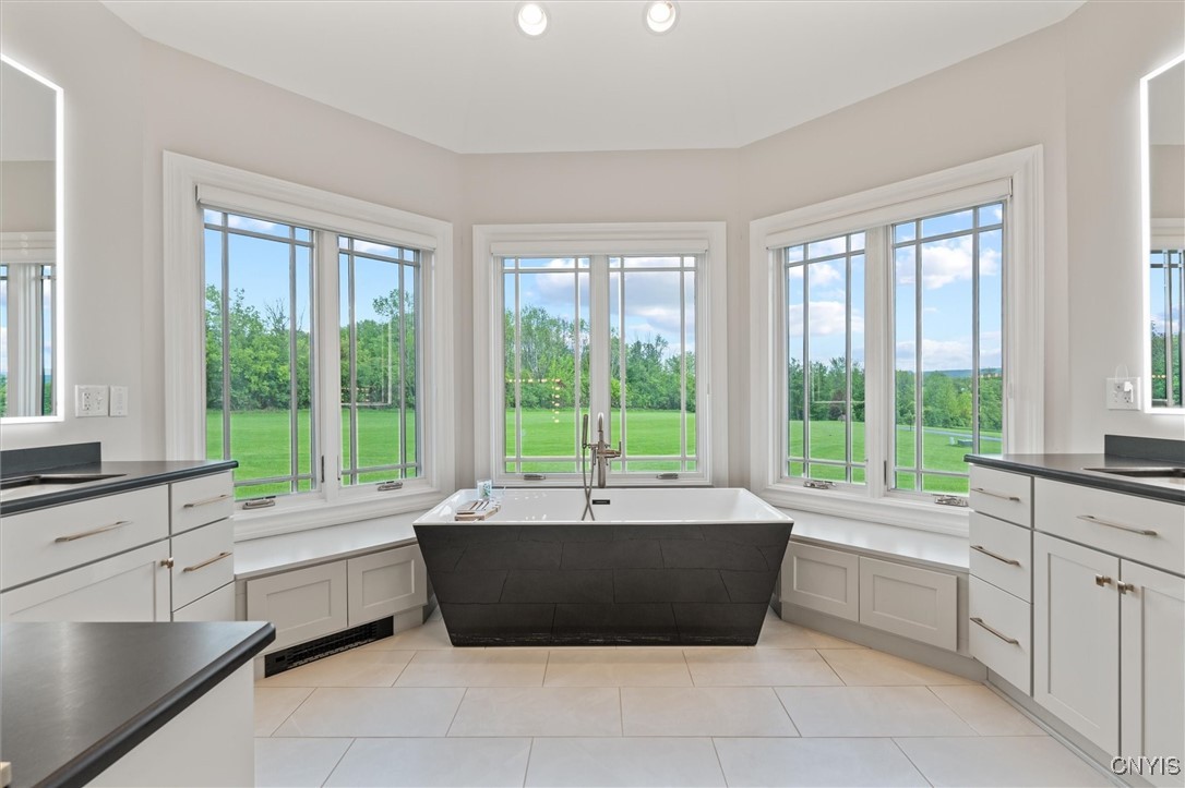 9521 Mallory Road New Hartford, NY 13413 - Photo 23 of 46