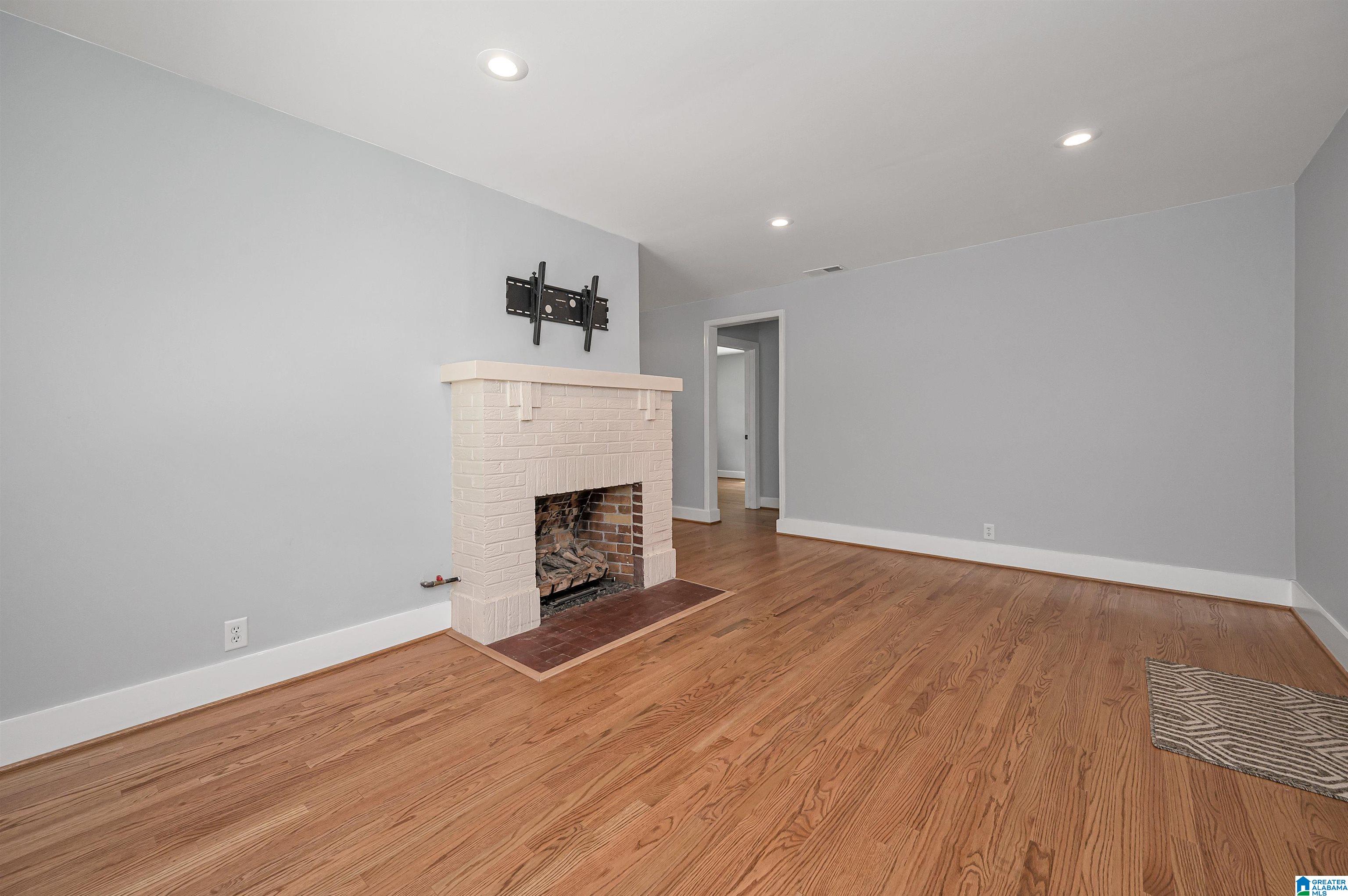 519 Oxmoor Road Birmingham, AL 35209 - Photo 10 of 33