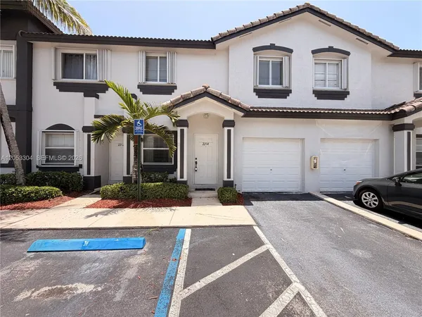 $2,350 | 2214 Southeast 25th Avenue, Unit 2214, Homestead, FL 33035