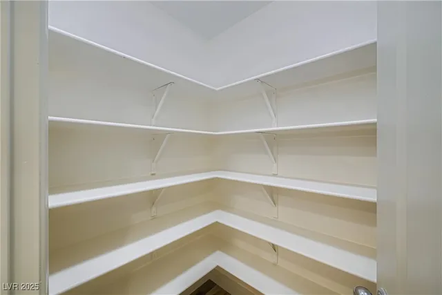 $2,200 | 7609 Seda Court, Las Vegas, NV 89149