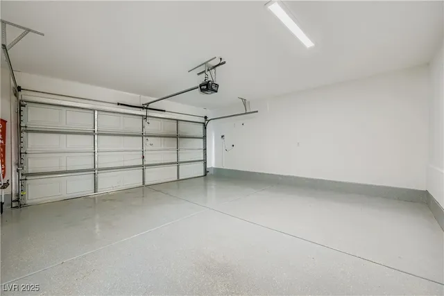 $2,200 | 7609 Seda Court, Las Vegas, NV 89149