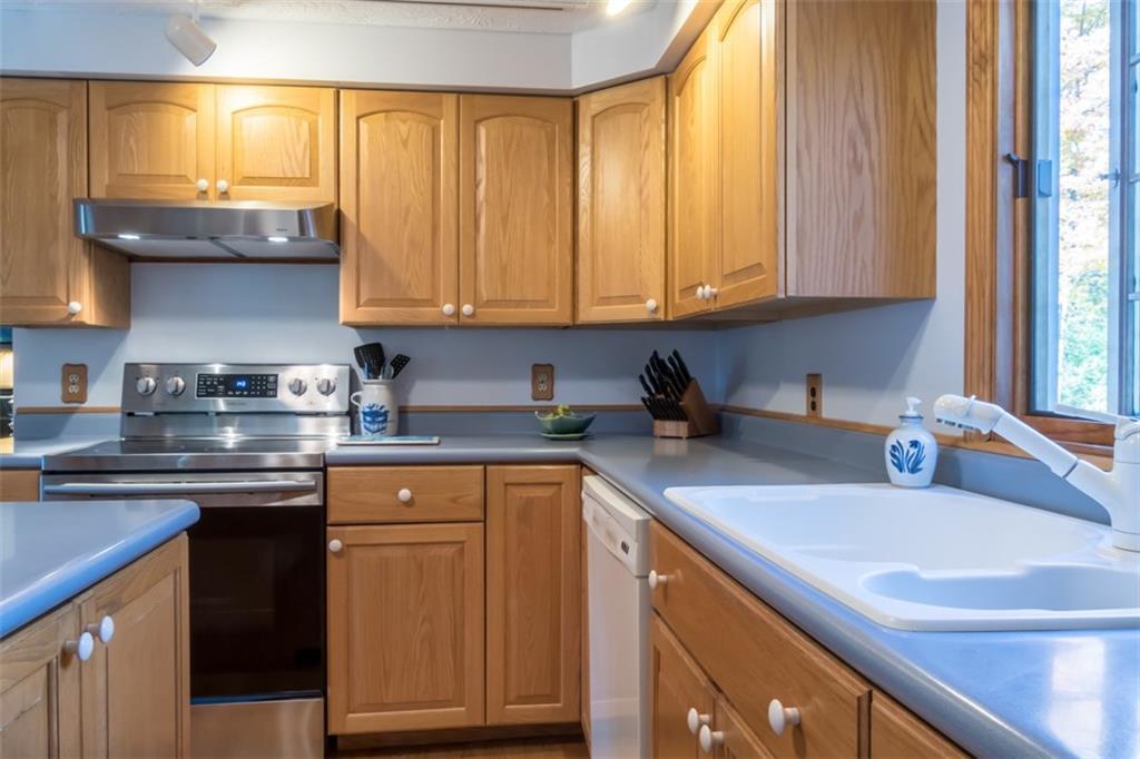 227 Royal Road Pownal, ME 04069 - Photo 6 of 35 Photo