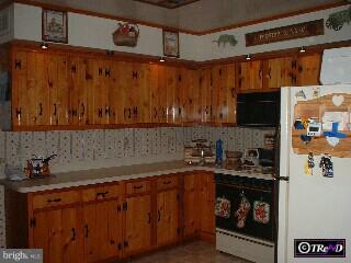 2442 Secane Road Secane, PA 19018 - Photo 3 of 6