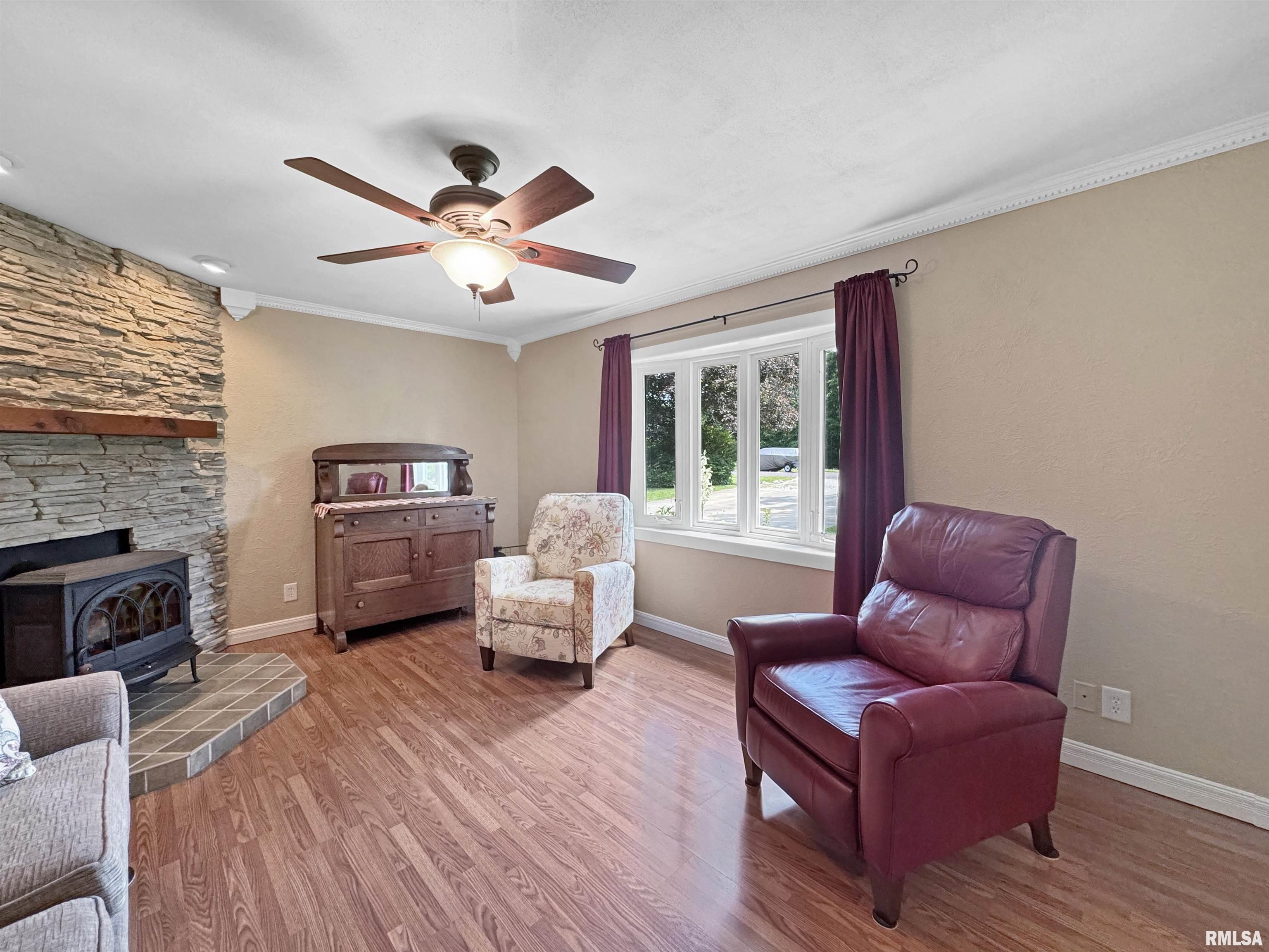 490 Oak Point Road Metamora, IL 61548 - Photo 5 of 41 Gallery Image 5