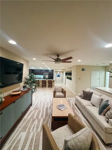 $5,500 | 81 Waldorf, Irvine, CA 92612