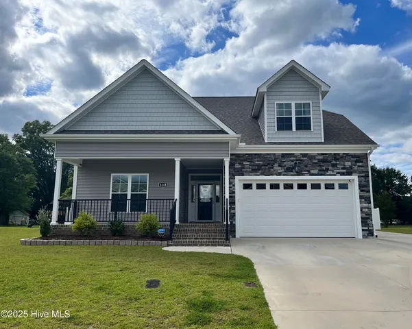 $399,000 | 3218 School View Drive, Farmville, NC 27828