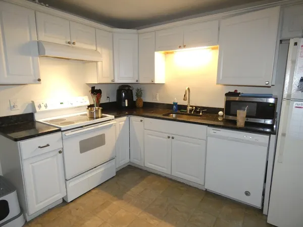 $2,400 | 37 South Street, Unit 6, Medford, MA 02155