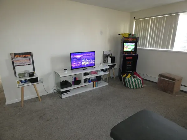 $2,400 | 37 South Street, Unit 6, Medford, MA 02155