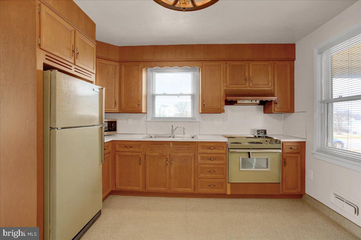 3007 Shillington Road Reading, PA 19608 - Photo 7 of 25 Gallery Image 7