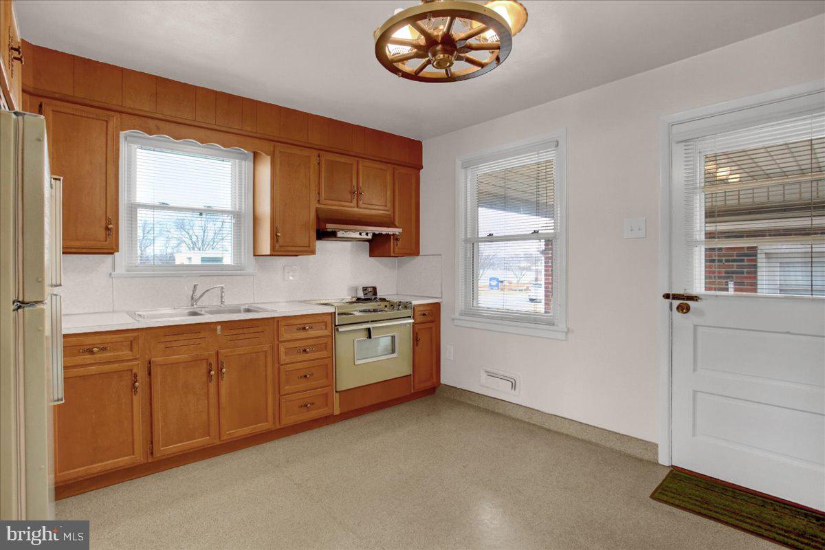 3007 Shillington Road Reading, PA 19608 - Photo 8 of 25 Gallery Image 8