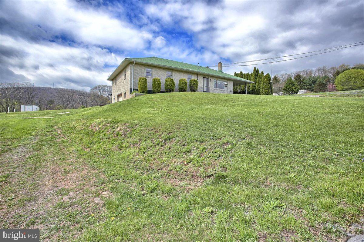 36 Harman Road Halifax, PA 17032 - Photo 3 of 33 Gallery Image 3