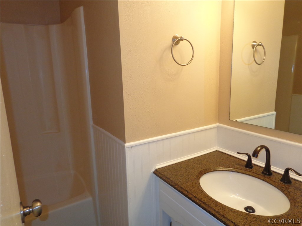 13712 Willowynde Road Chester, VA 23836 - Photo 12 of 16 Gallery Image 12