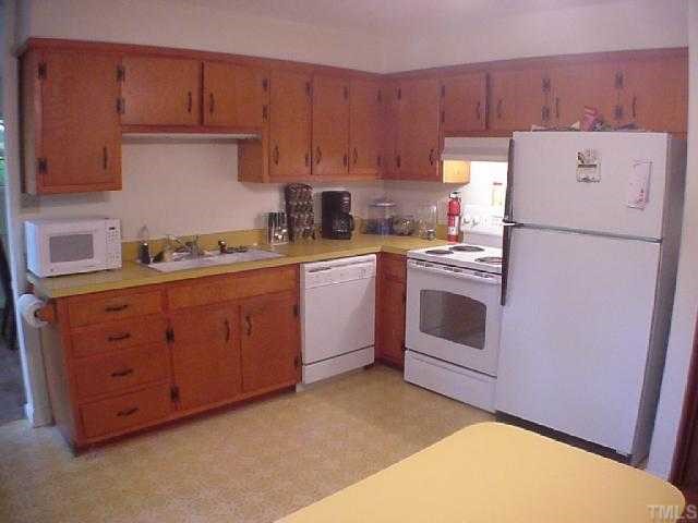 1804 Manuel Street Raleigh, NC 27612 - Photo 4 of 7 Gallery Image 4