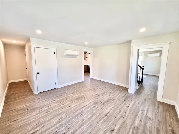 $629,900 | 8 Wolf Hill Road, Smithfield, RI 02917