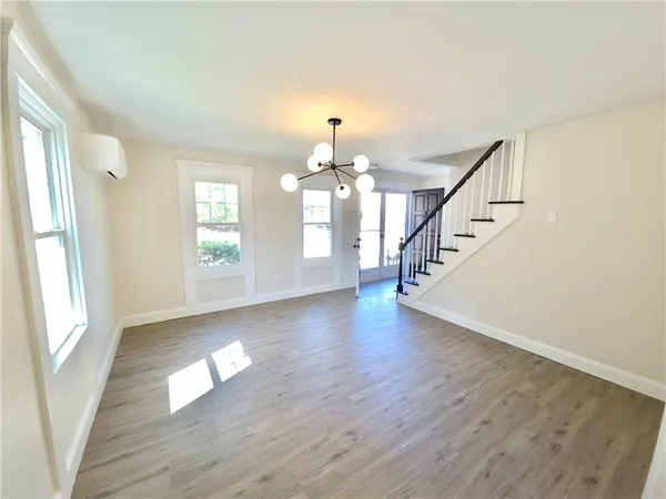 $629,900 | 8 Wolf Hill Road, Smithfield, RI 02917