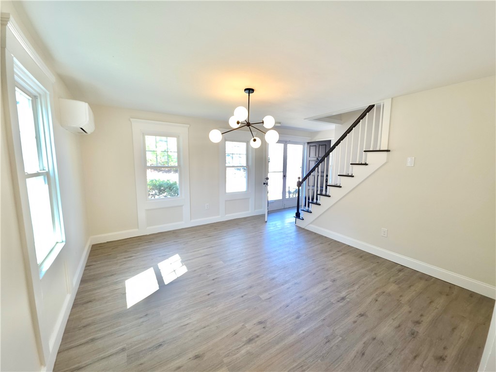 8 Wolf Hill Road Smithfield, RI 02917 - Photo 17 of 32