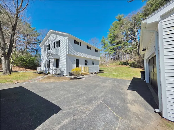 $629,900 | 8 Wolf Hill Road, Smithfield, RI 02917
