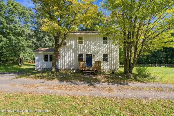 $540,000 | 952 Ira Vail Road, Leeds, NY 12451