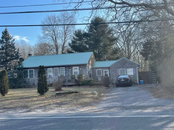 $625,000 | 247 Old Country Road, Eastport, NY 11941