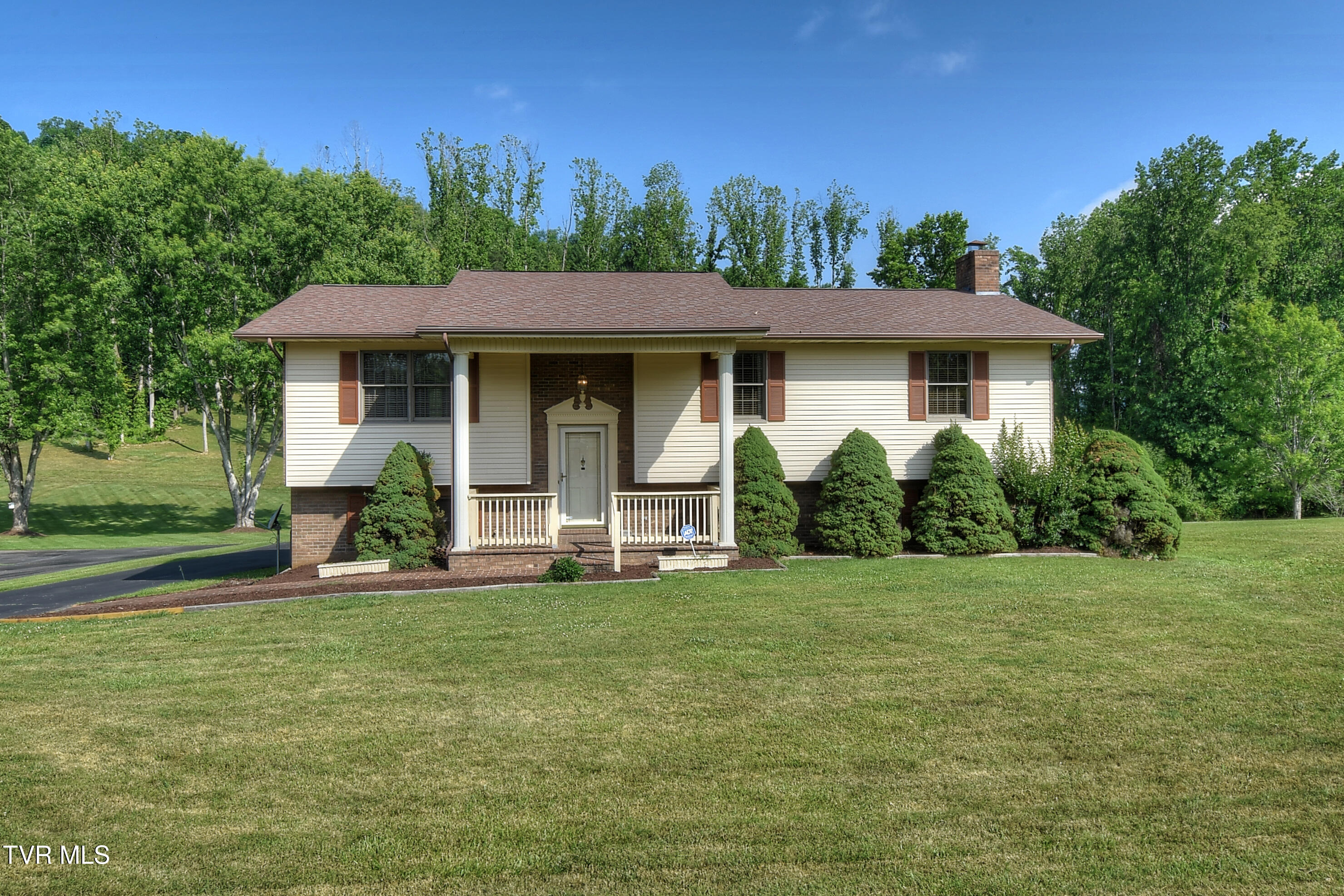 146 Clay Little Road Elizabethton, TN 37643 - Photo 1 of 54 1