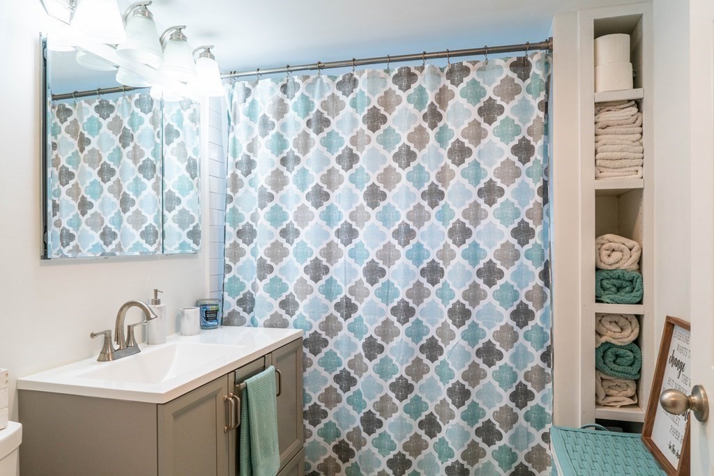 30 Weyham Road Weymouth, MA 02191 - Photo 18 of 34 Gallery Image 18
