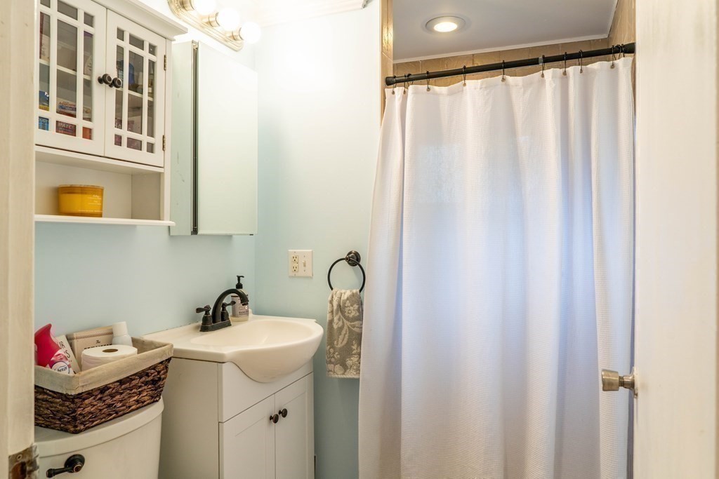 30 Weyham Road Weymouth, MA 02191 - Photo 31 of 34 Gallery Image 31