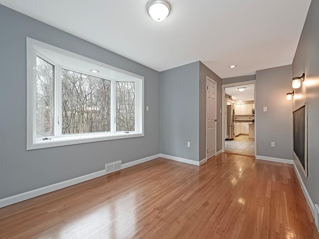 114 South Jamestown Road Coraopolis, PA 15108 - Photo 8 of 27 Gallery Image 8