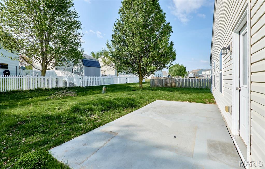 359 Falling Leaf Way Mascoutah, IL 62258 - Photo 66 of 70